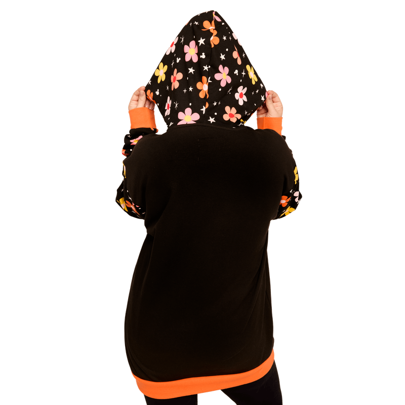 WDHD0060-LFDISNEYMINNIEANDMICKEYGHOSTHALLOWEENUNISEXHOODIE00014-1-3.png